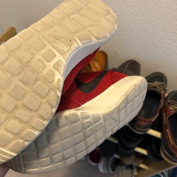 Old shoes make offer - Picture 7 of 14